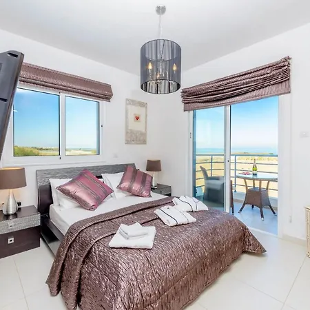 Bella Villa Protaras